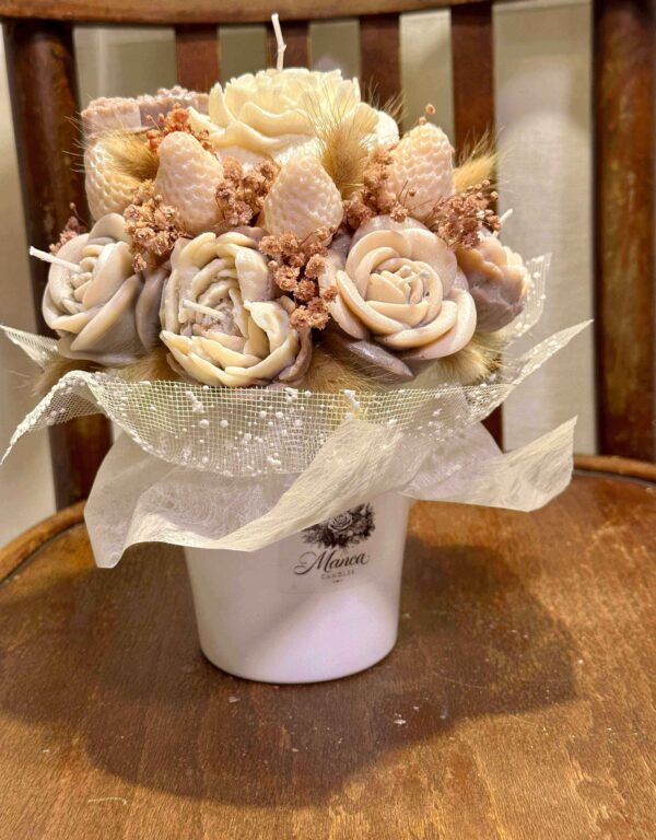 Küünlakimp vaasis “Pastelne unelm"