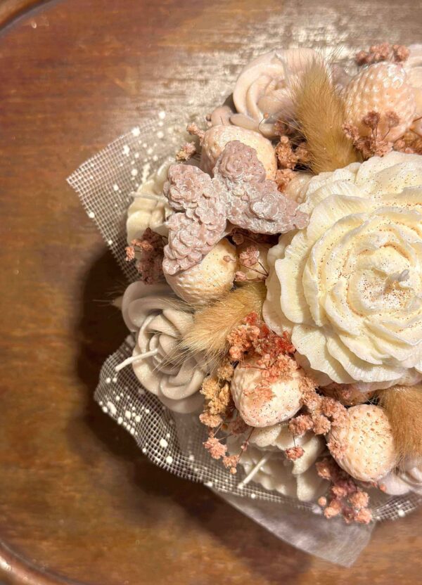 Küünlakimp vaasis “Pastelne unelm"